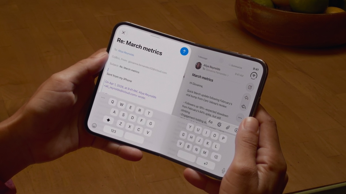 Глава Apple Джон Тернус: по сравнению с iPhone Duo другие складные смартфоны дешёвые и некачественные - 1